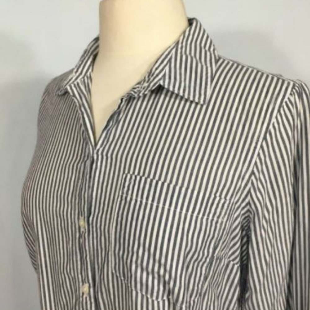 Old Navy "The Classic Shirt" Long Sleeve Striped Top
